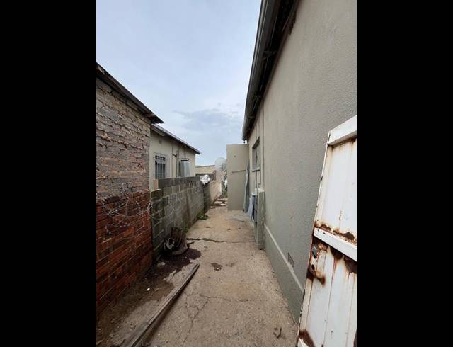 4 BEDROOM HOUSE FOR SALE IN ROSETTENVILLE